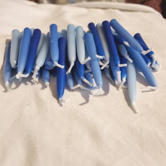 Lot 3 Boxes of Shades Of Blue Menorah Hanukkah Candles 3" 45 Per Box READ Price - Picture 2 of 4